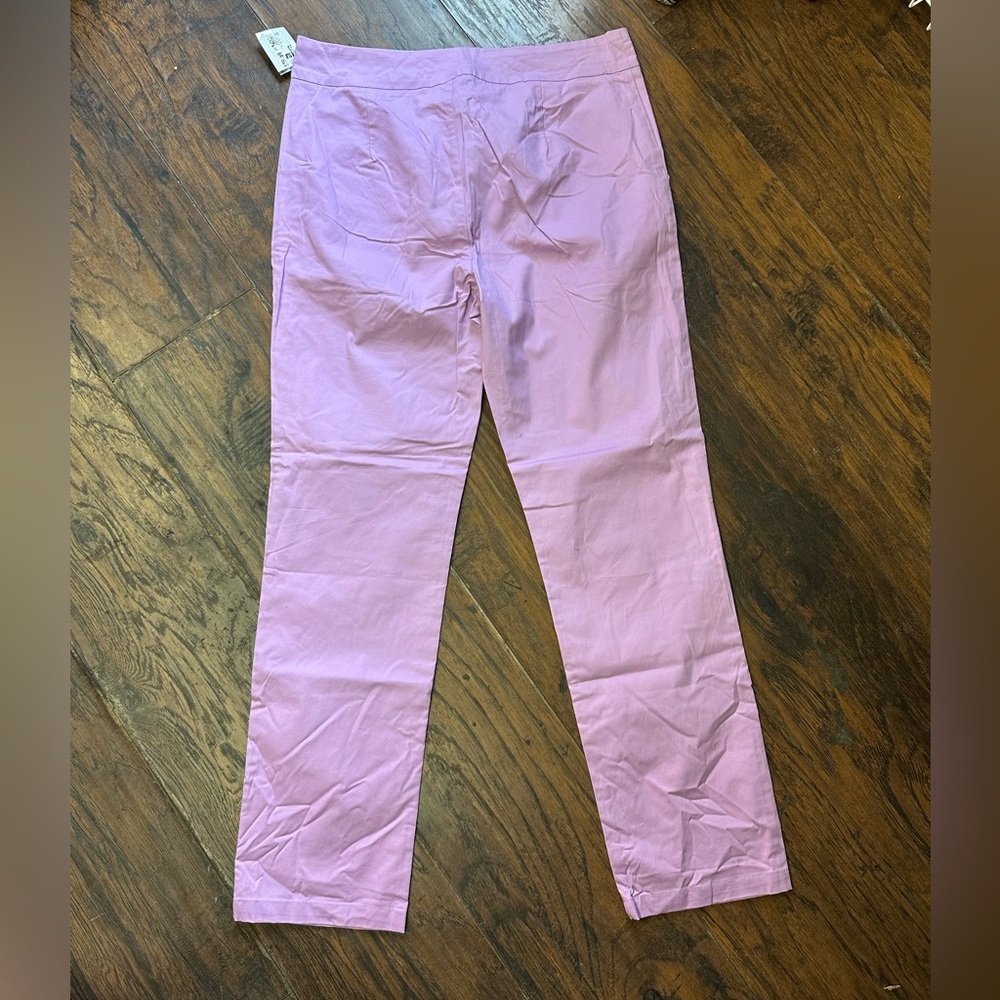 Signature Lavender Straight-Leg Pants size M. <<<83>>>